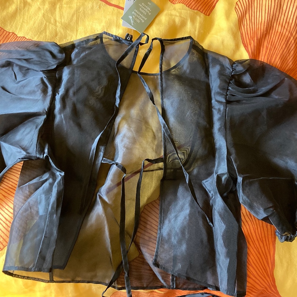 Black H&M chiffon shrug overblouse NWT